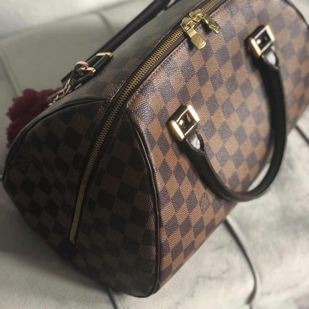 Authentic Louis Vuitton - Picture 2 of 10